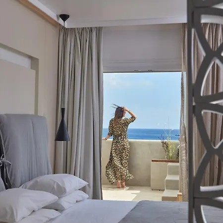 كوسموبلاز Mykonos Town
